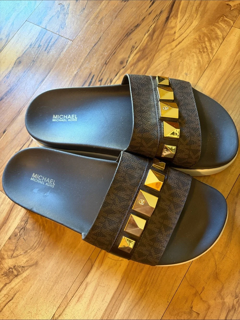 Michael Kors TYRA Slide cushioned sandals brown logo canvas vegan gold pyramid
